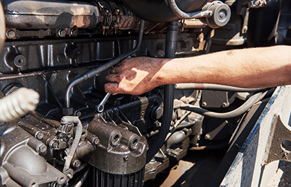 AMVIC licensed diesel repair shop